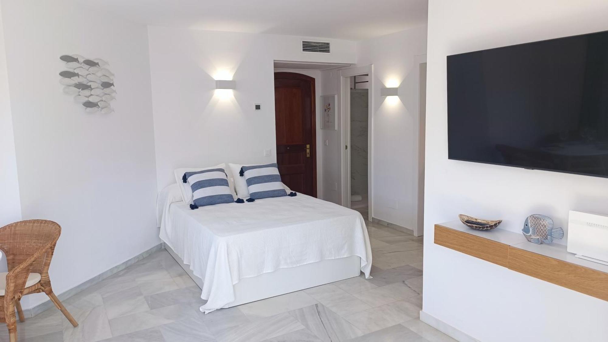 Beach Studio Puerto Marina Playa 베날마데나코스타 외부 사진
