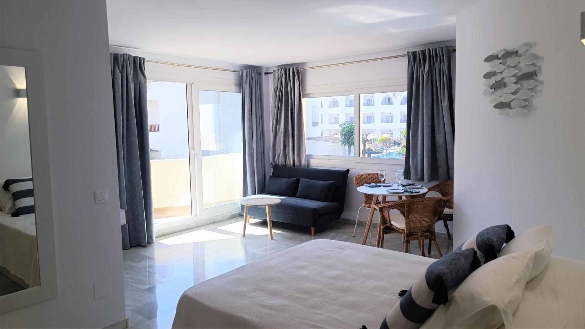 Beach Studio Puerto Marina Playa 베날마데나코스타 외부 사진
